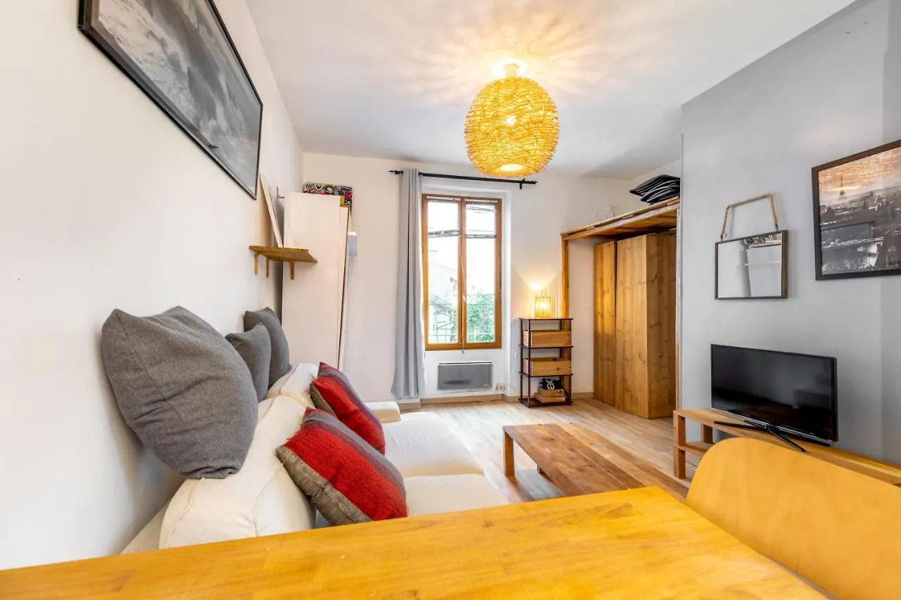 Guestready - Bright Lovely Studio In Bvd Garibaldi Paris France